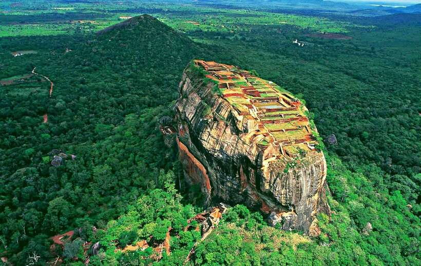 Kandy: Sigiriya Fortress & Cave Temple Full Day Private Tour - Climbing Sigiriya Rock Fortress