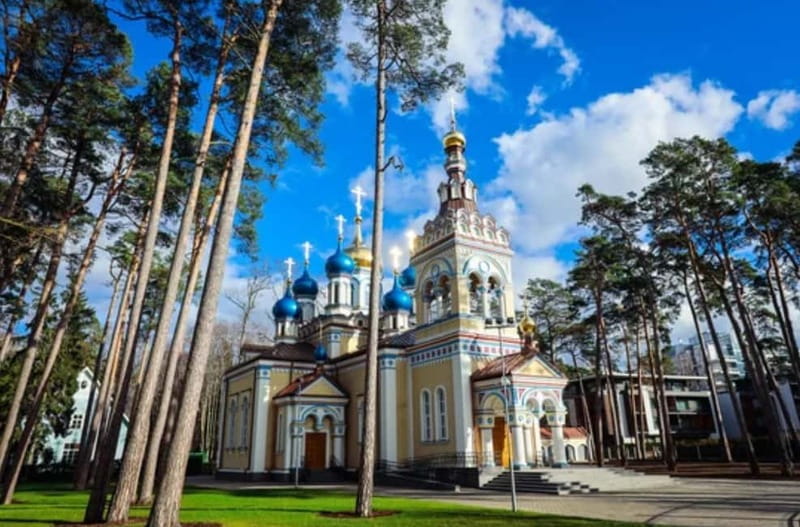 Kemeri N Park, Jurmala, Lake Melnezers & White Castle Hotel - The White Castle Hotel and its spa-town past