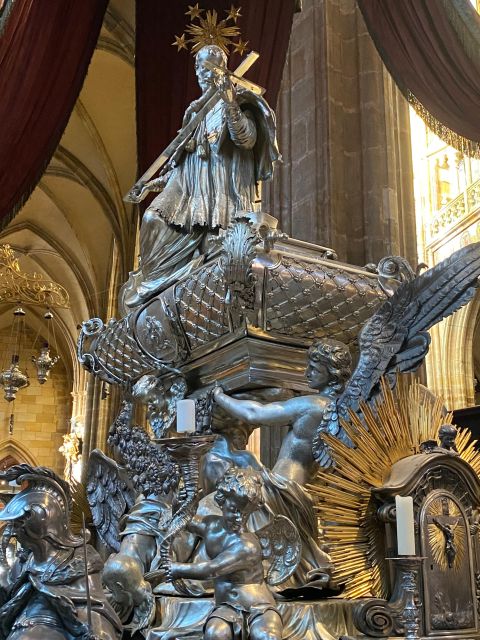 Klara's Prague Castle private tour - Is three hours enough for Prague Castle?