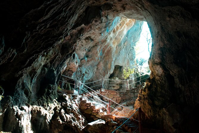 Klis Fortress, Stella Croatica and Vranjaca Cave Private Tour - Who should book this tour