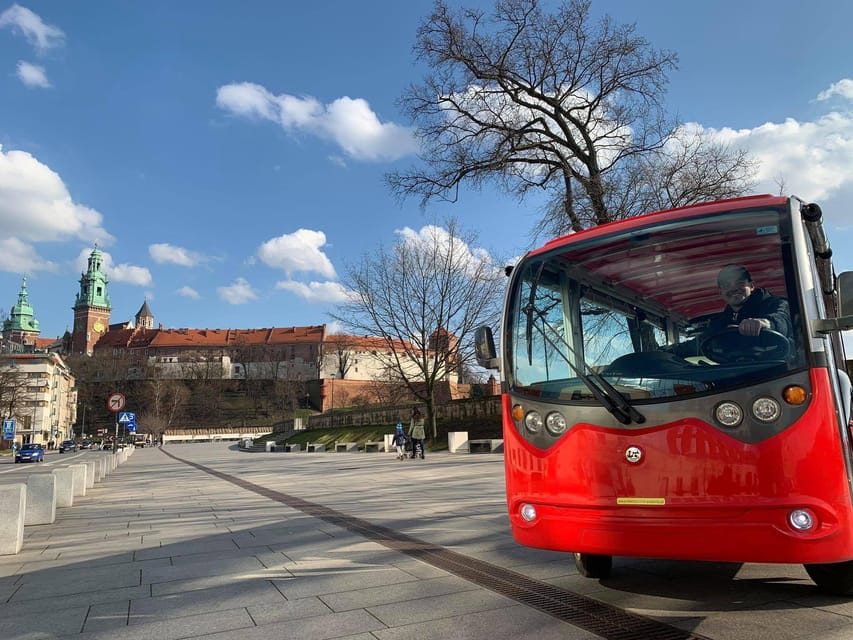 Krakow: Old Town and Wawel Castle Guided Golf Cart Tour - Key points at a glance