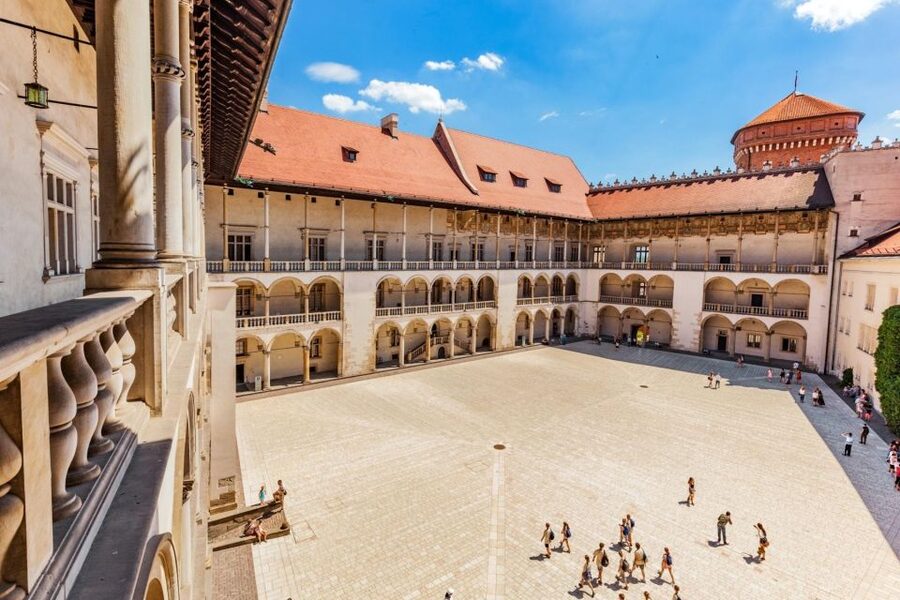 Krakow: Skip the Line Wawel Castle & Cathedral Private Tour - Practical points before you book