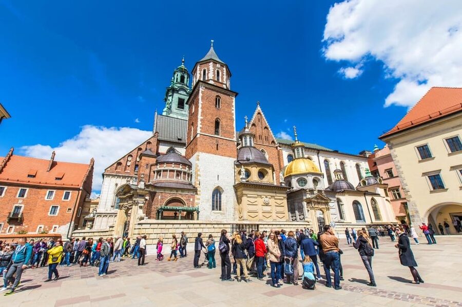 Krakow: Wawel Castle and Cathedral Guided Tour - Who Should Book This Wawel Tour?