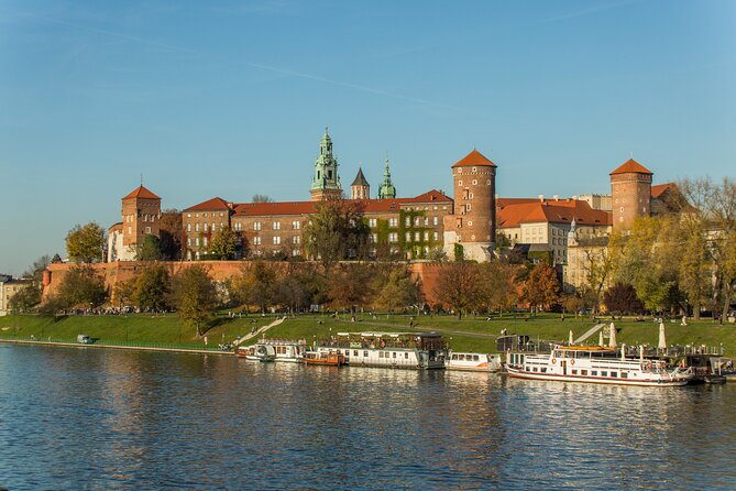 Krakow: Wawel Castle & Cathedral Guided Tour - Why Wawel Hill matters