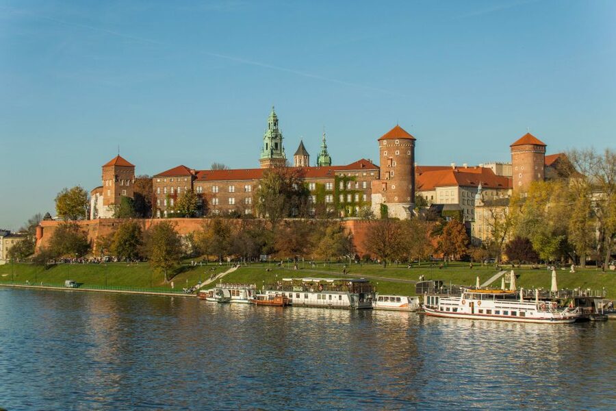 Krakow: Wawel Castle, Cathedral, Rynek Underground & Lunch - Why this tour works for first-time Krakow visitors