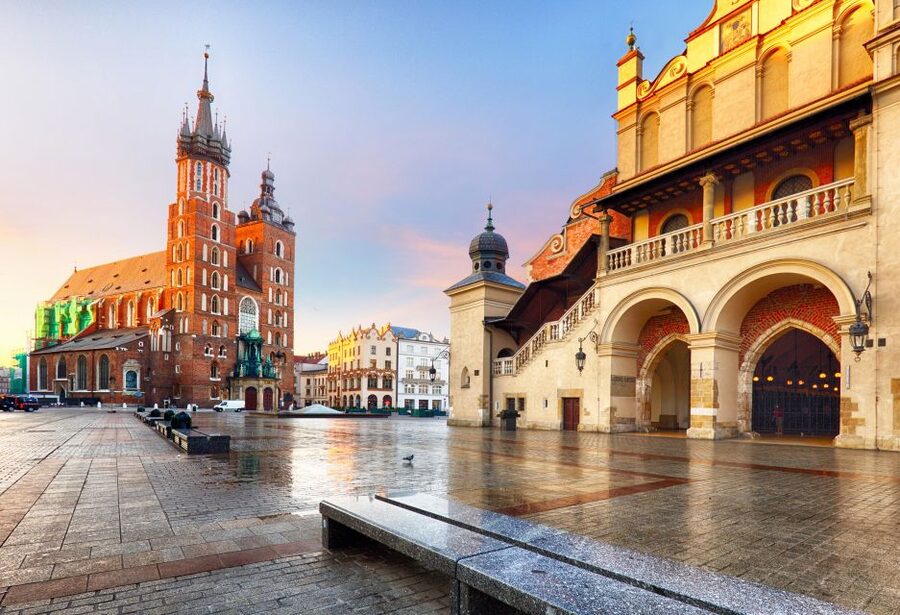 Krakow: Wawel Castle Guided Tour with Skip-The-Line Entry - How Long Does the Tour Take?