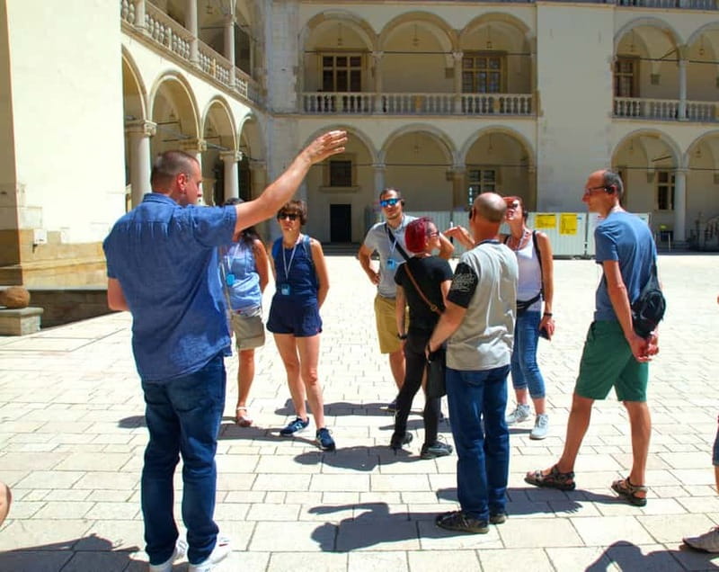 Krakow: Wawel Guided Tour – Cathedral and/or Castle - Meeting at Kanonicza 25