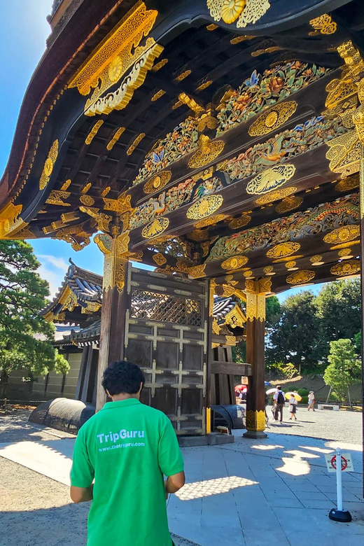 Kyoto: Imperial Palace & Nijo Castle Guided Walking Tour - What $49 buys you in Kyoto