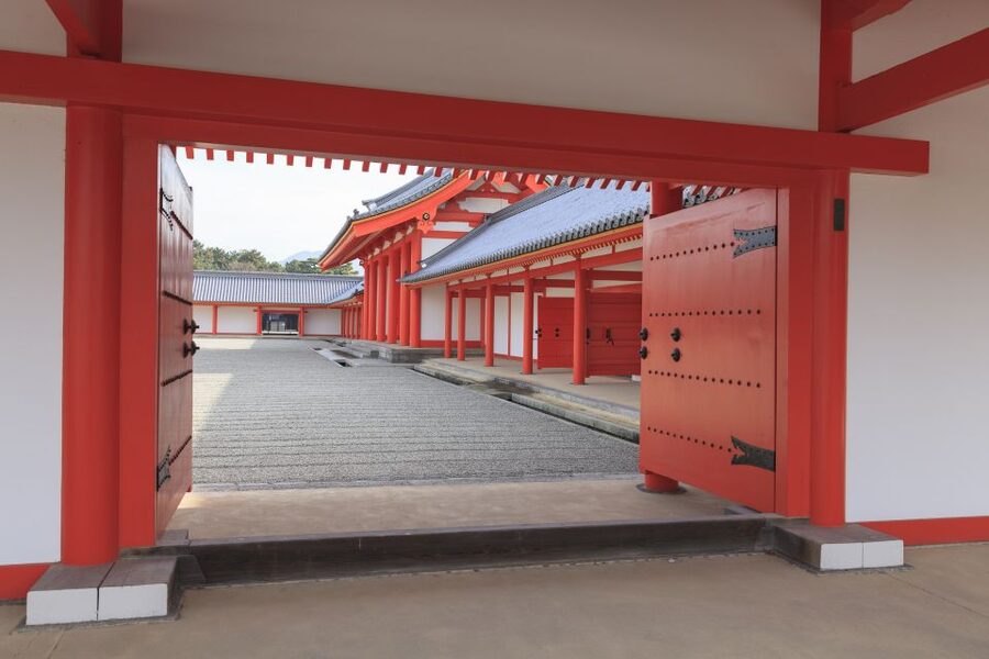 Kyoto: Imperial Palace & Nijo Castle Guided Walking Tour - The guides make the difference