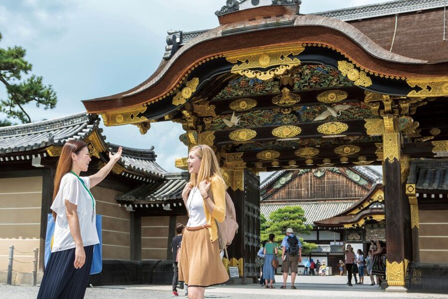 Kyoto: Nijo-jo Castle and Ninomaru Palace Guided Tour - Ninomaru Garden and time to wander