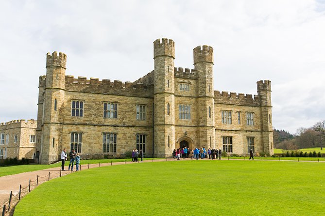Leeds Castle, Cliffs of Dover and Canterbury Day Trip from London with Guided Cathedral Tour - Why this makes sense as a London day trip