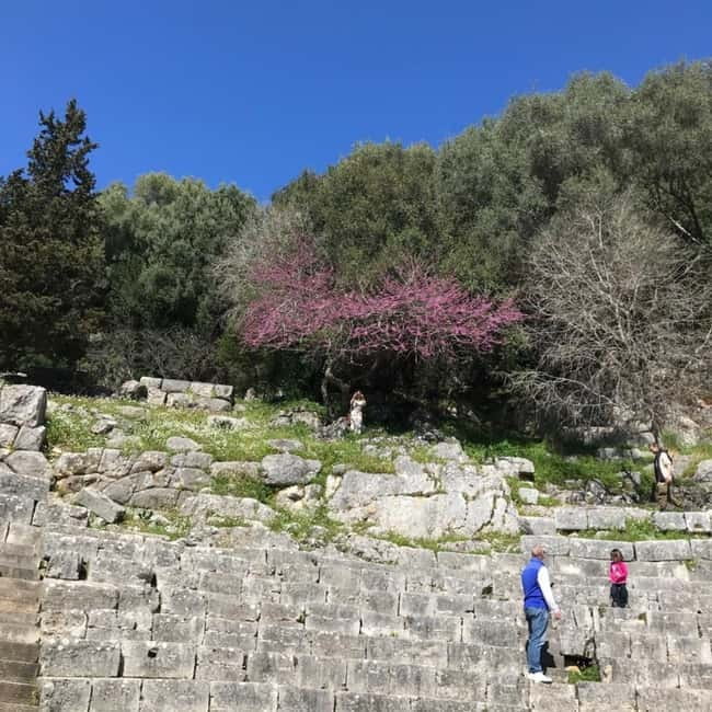Lekuresi Castle-Ksamil-Butrint - The pace, vehicle, and group size