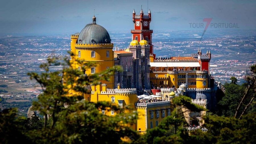 Lisbon: Pena Palace, Moorish Castle, Qta. Regaleira & Sintra - Why this Sintra day trip works