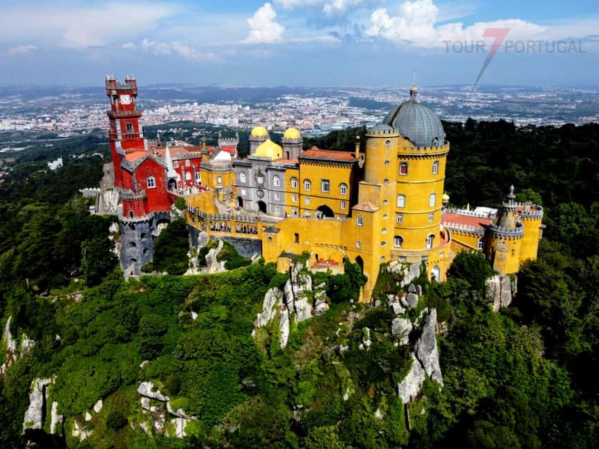 Lisbon: Pena Palace, Qta Regaleira, Moorish Castle & Cascais - Key points to know before booking