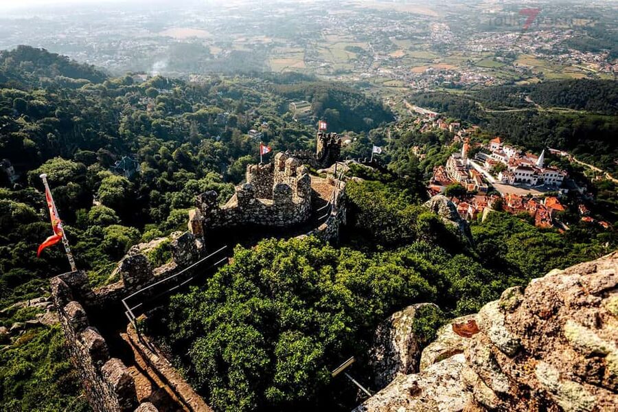 Lisbon: Pena Palace, Qta Regaleira, Moorish Castle & Cascais - Quinta da Regaleira and the Initiatory Well