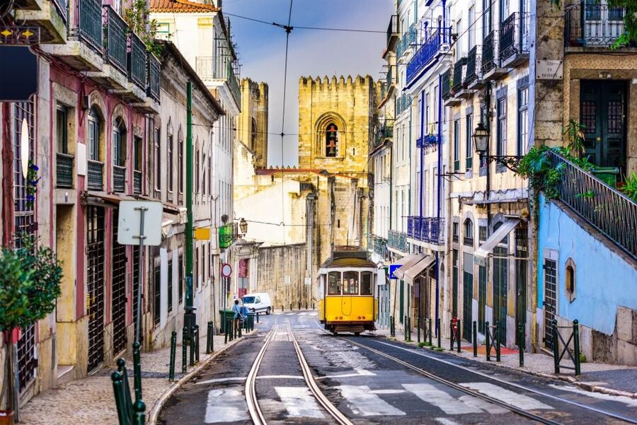 Lisbon: São Jorge Castle E-Ticket and Audio Guide - Why São Jorge Castle is worth your time