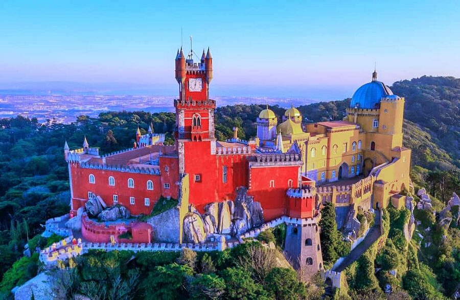 Lisbon: Sintra, Pena, Moorish Castle, Cabo Da Roca & Cascais - Why this seven-hour route works
