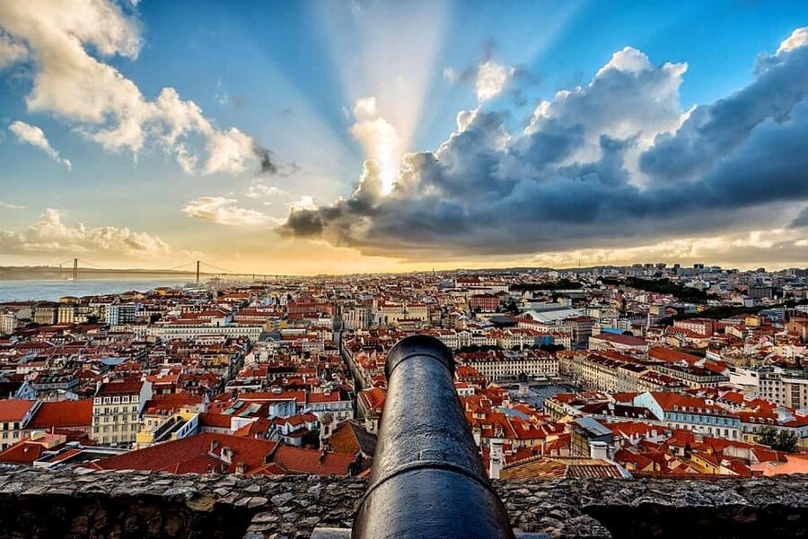Lisbon Tour: Cristo Rei, Belem, São Jorge Castle, 360°View. - Lisbon Cathedral, the Pantheon, and São Vicente