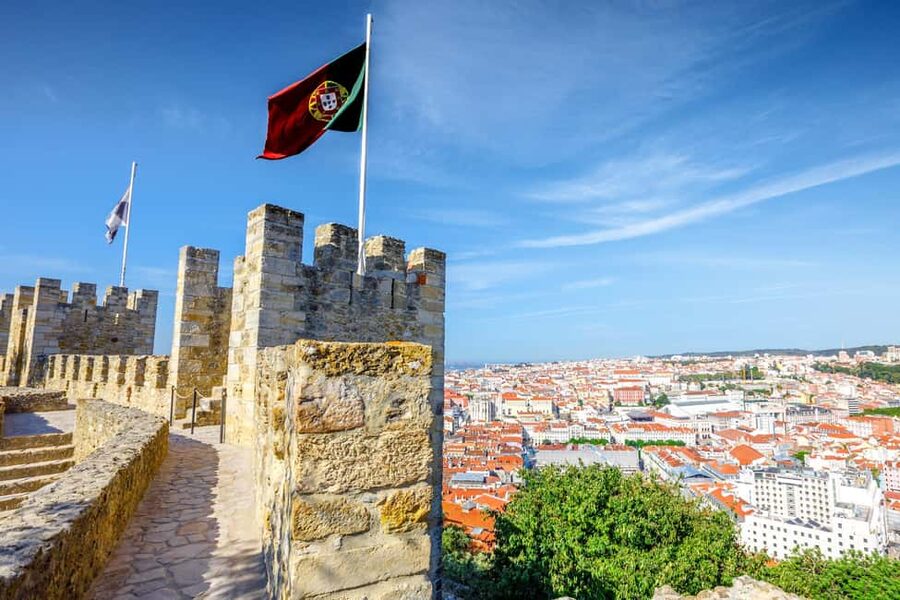 Lisbon Tour: Cristo Rei, Belem, São Jorge Castle, 360°View. - Cristo Rei and the view across the Tagus