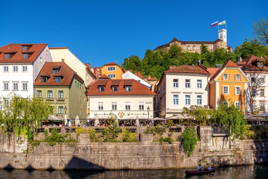 Ljubljana: Guided Walk & Funicular Ride to Ljubljana Castle - Crossing Cobblers’ Bridge and reading Ljubljana’s layers