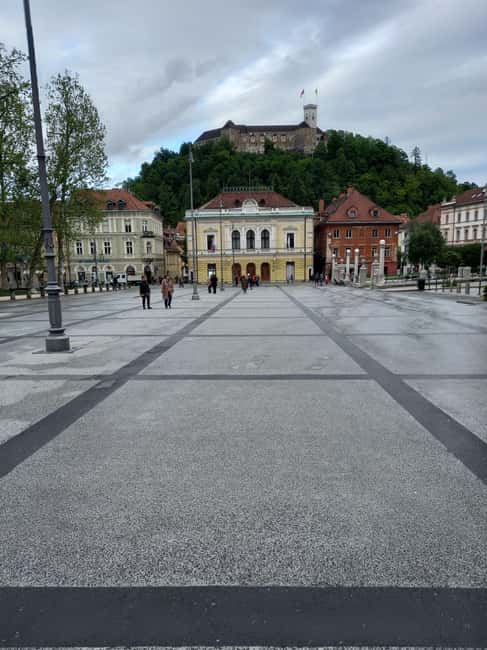 Ljubljana wonderful castle on foot and new places :) - Starting at the Northern Emona Gate