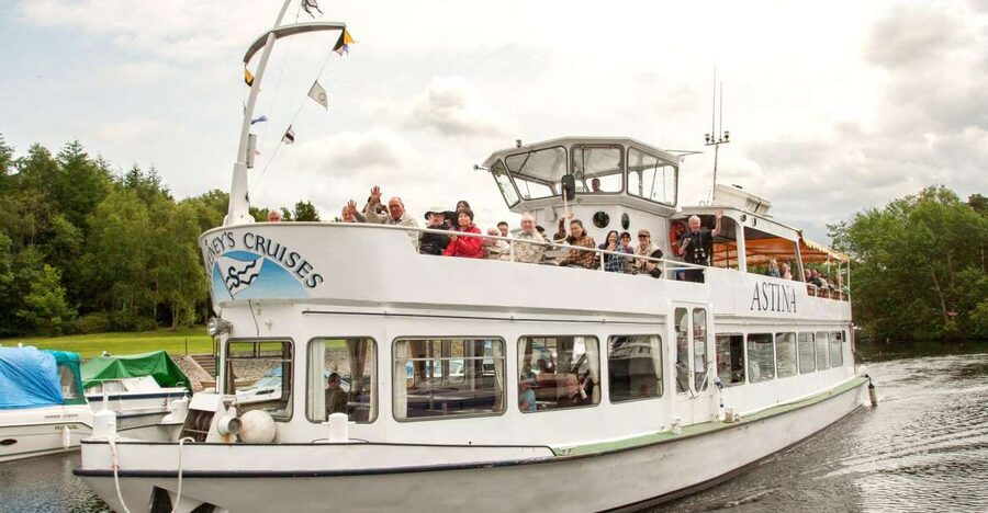 Loch Lomond, Highlands & Stirling Castle Tour from Edinburgh - Loch Lomond: walk, view, or add the boat trip
