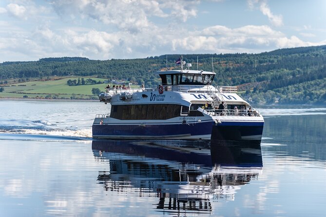 Loch Ness Cruise and Urquhart Castle visit from Inverness - One hour among the ruins of Urquhart Castle
