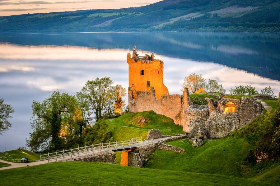 Loch Ness: Urquhart Castle Round-Trip Cruise - Who will enjoy this cruise most?