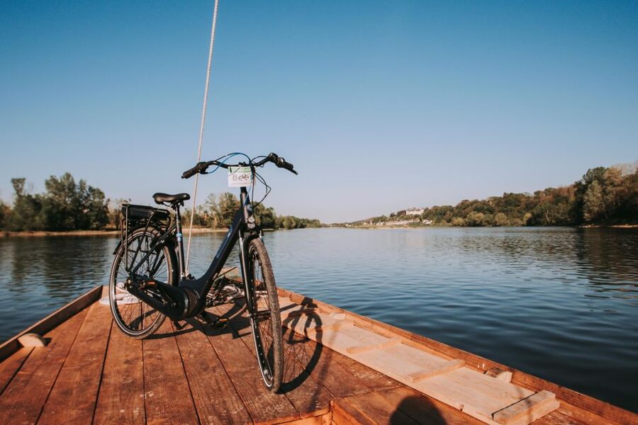 Loire castles with electric bicycle - Key points before you book