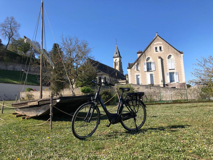 Loire castles with electric bicycle - Amboise and the Renaissance connection