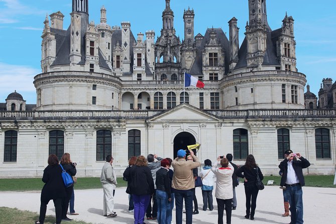 Loire Valley Castles Day Trip from Paris with Complementary Wine - Blois: a useful lunch break with a royal castle nearby