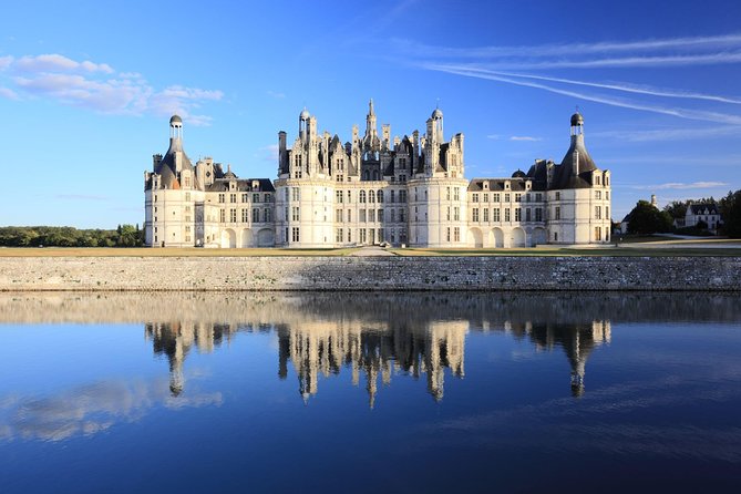 Loire Valley Castles Trip with Chenonceau and Chambord from Paris - Who should book this tour?