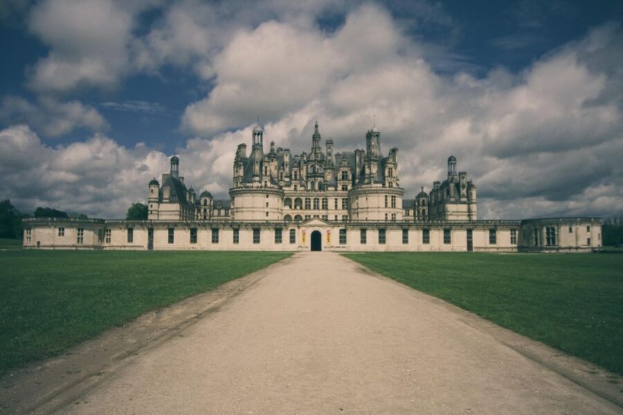 Loire Valley Castles: VIP Private Tour from Paris 3 Castles - Chenonceau: the château across the Cher