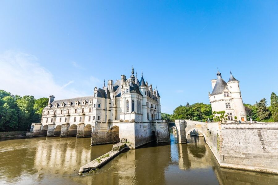 Loire Valley Castles: VIP Private Tour from Paris 3 Castles - The three-hour ride from Paris