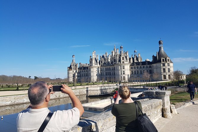 Loire Valley Day Tour Chambord and Chenonceau plus Lunch at a Private Castle - What $284.31 includes, and what it does not