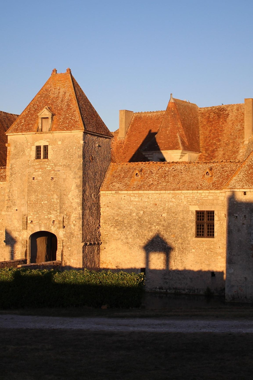 Loire Valley; Gastronomic Tour; Medieval Castle - Entering a medieval stronghold near Sancerre