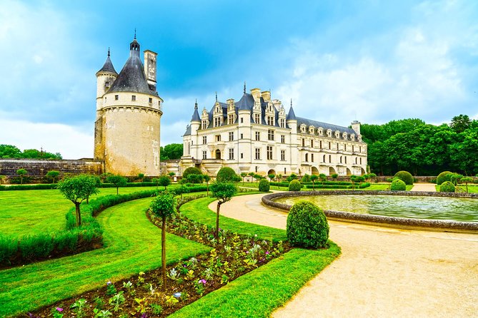 Loire Valley Wine and Castles Small-Group Day Trip from Paris - Chambord: royal ambition in stone