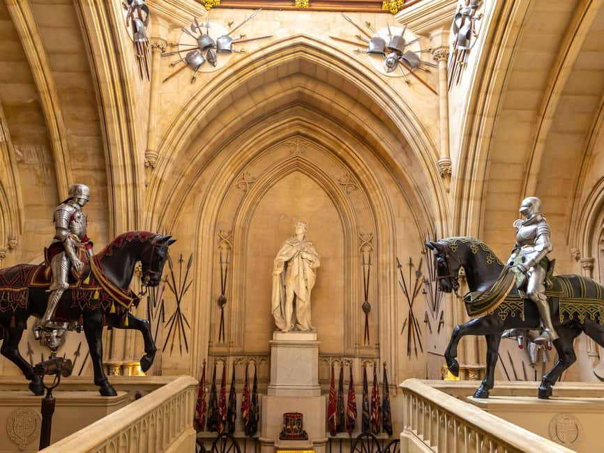 London: Stonehenge and Windsor Castle Day Trip - The guide can make or break the road time