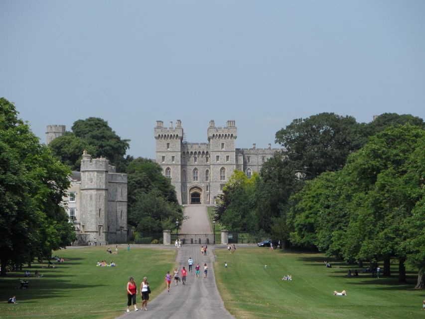 London: Westminster Tour and Windsor Castle Entry Ticket - Downing Street and the route to Parliament Square