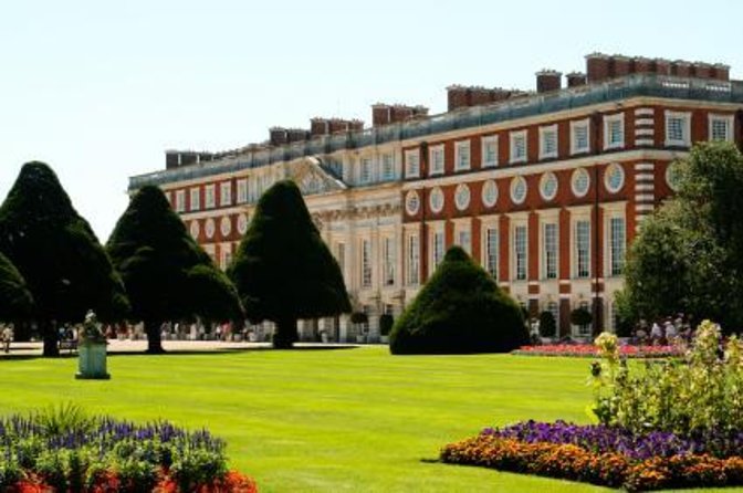 London, Windsor Castle, Hampton Court Palace with Free Snack Pack - Key points to know before booking
