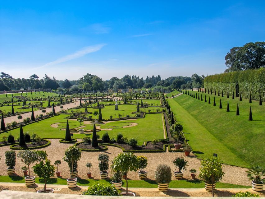 London: Windsor Castle & Henry VIII's Hampton Court Palace - Why this royal double-header works