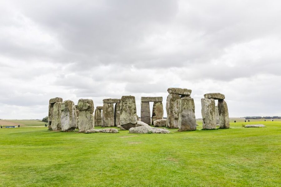 London: Windsor Castle, Stonehenge & Bath Full-Day Tour - Bath: Georgian streets and Roman remains