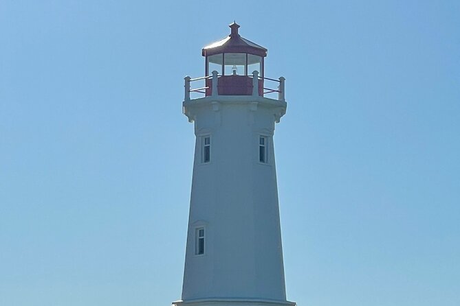 Louisbourg Fortress Tours - Louisbourg Boardwalk Park keeps the harbor in view