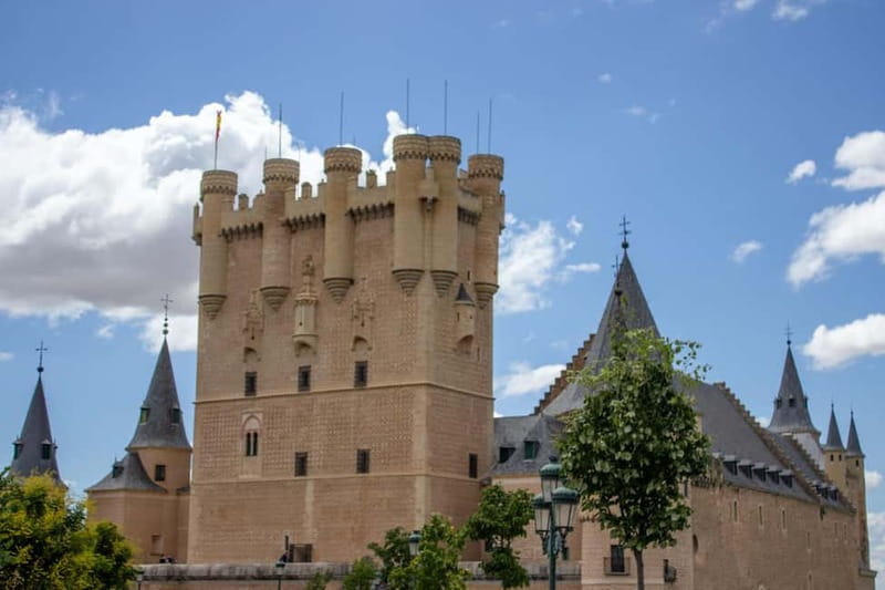 Madrid: Segovia & Ávila Full Day with Alcázar & Wall Tickets - Inside the Alcázar of Segovia