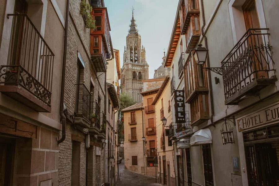 Madrid: Toledo Excursion with a Visit to the Alcázar and the Army Museum - Who should book this Toledo excursion?