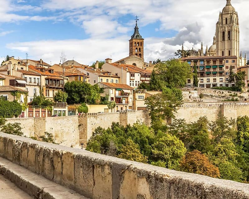 Madrid Trip: Segovia, Toledo, Alcazar Discovery - Segovia’s Roman aqueduct makes the first impression
