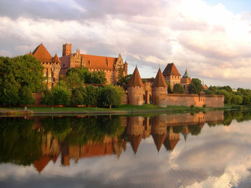 Malbork Castle Tour: 6-Hour Private Tour - Why Malbork Castle is worth the six-hour outing