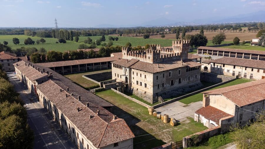 Malpaga Castle guided tour - Who will enjoy this castle tour most?
