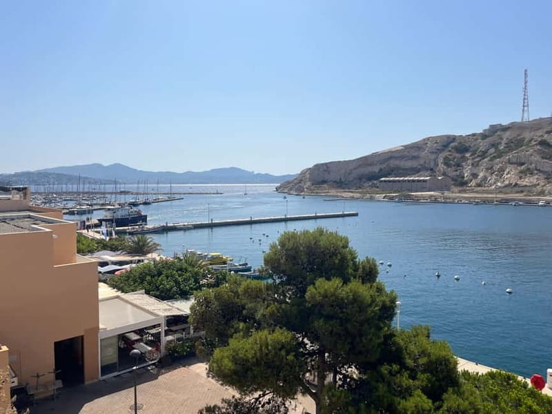 Marseille: Set sail for the Château d'If and the Frioul Islands - Starting beneath Mucem in the Old Port