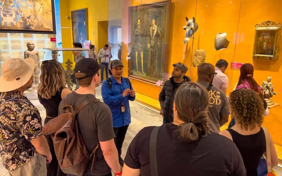 Mexico City: Chapultepec Castle and Anthropology Museum Tour - Guide quality makes the biggest difference